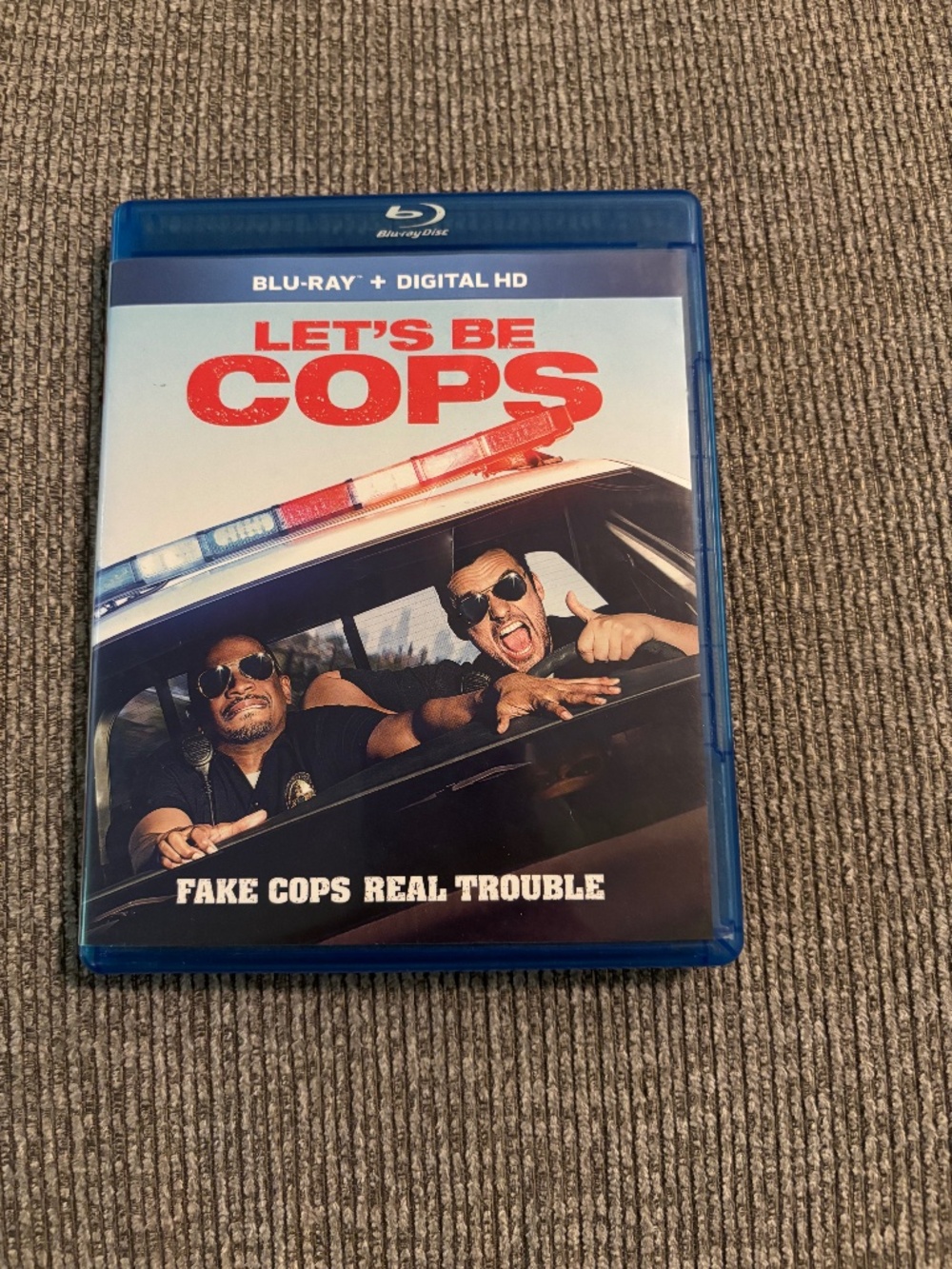 Let’s be cops Blu-ray